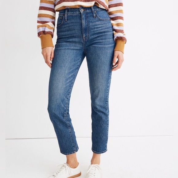Madewell Denim - Madewell Classic Straight Jeans in Coldbrook Wash AF697 - Size 25